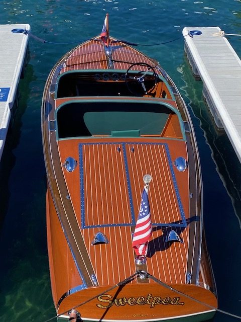 Sweetpea - 1942 Chris-Craft Deluxe Double Cockpit Runabout 