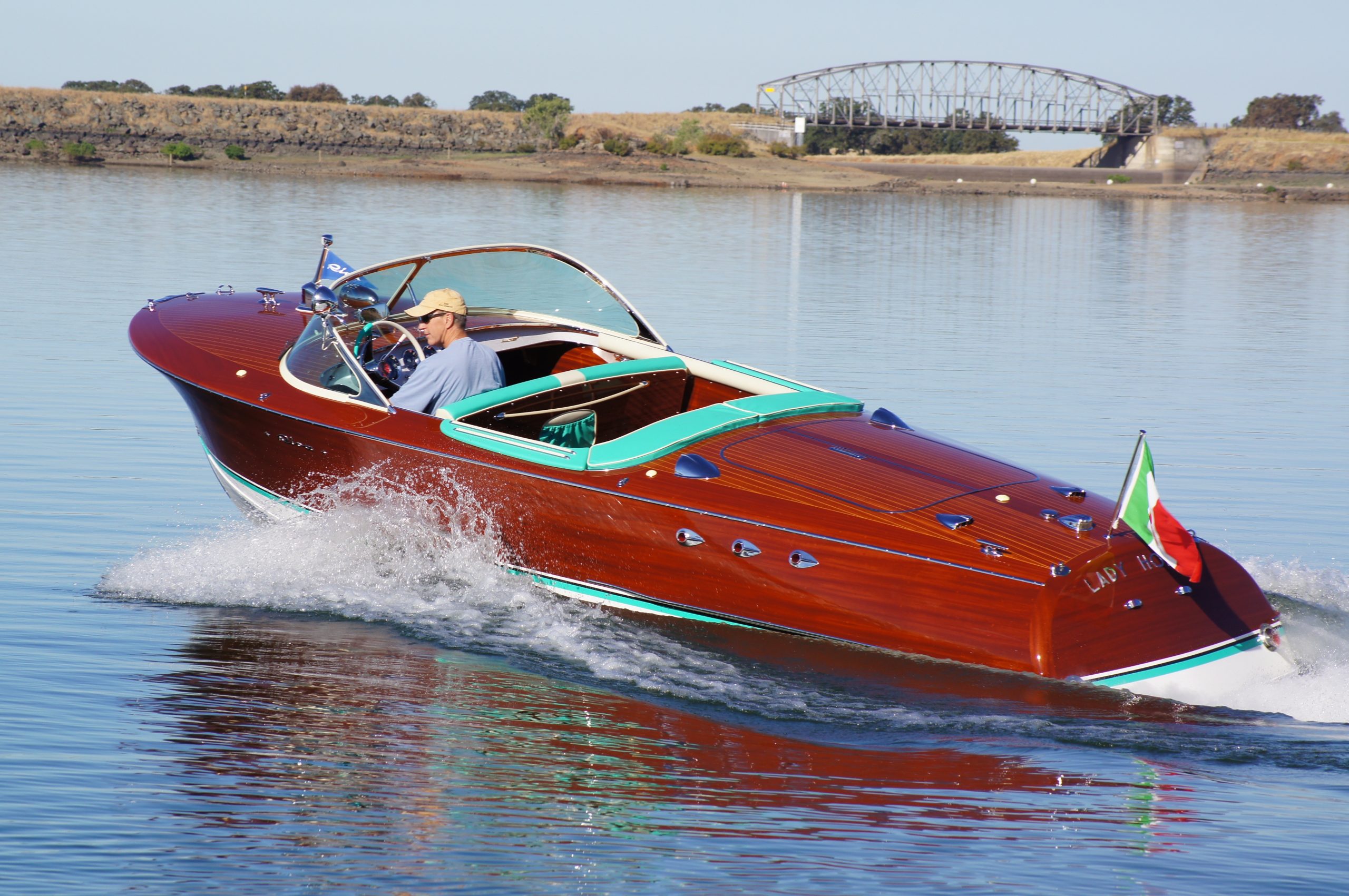 Lady Honor - 1961 Riva 21’ Ariston